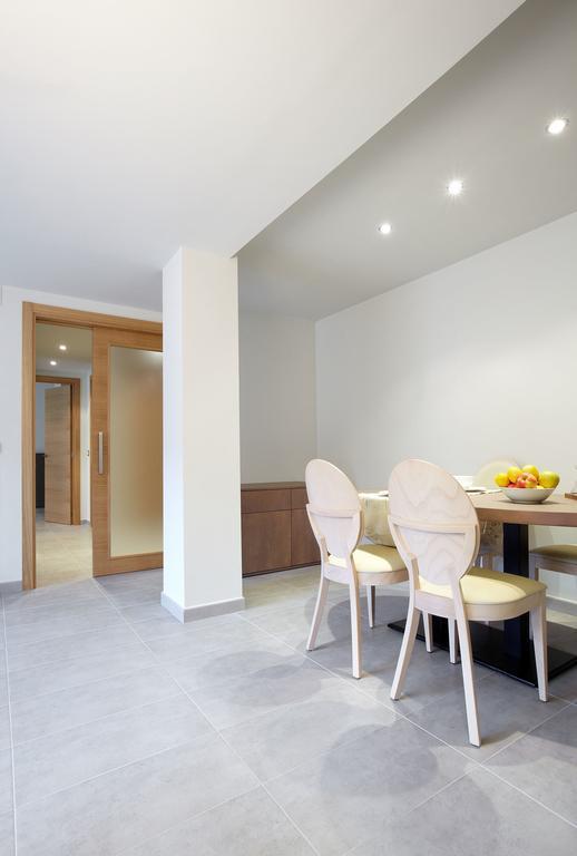 Apartaments Terraza Figueres Figueres  Eksteriør billede
