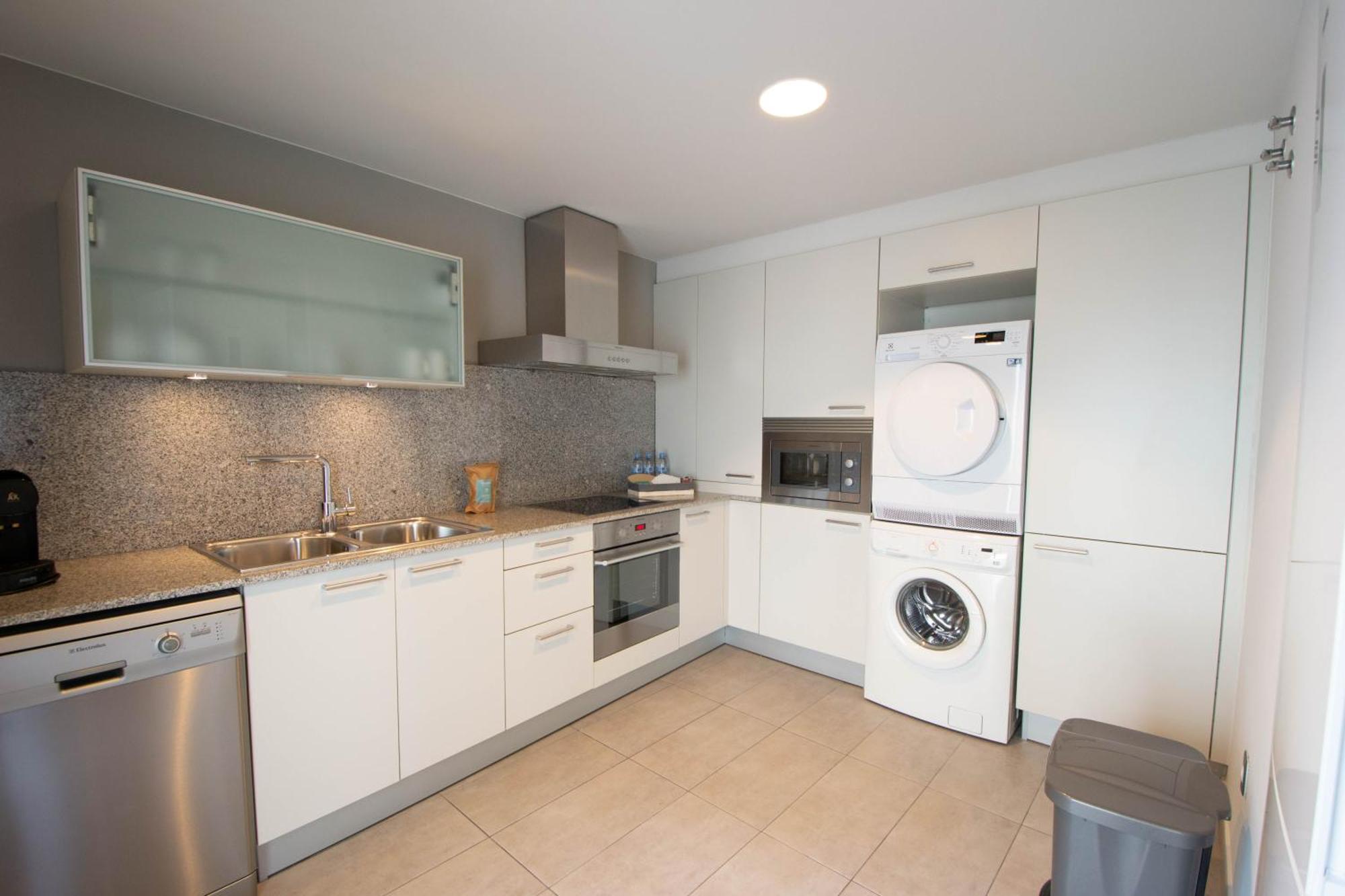 Apartaments Terraza Figueres Figueres  Eksteriør billede
